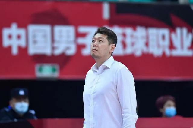J.Lo独自骑行 大本要开单身派对 时间：2024.IC photo供本网专稿，任何网站、报刊、电视台未经IC photo许可，不得部分或全部转载 标签： 本·阿弗莱克詹妮弗·洛佩兹结婚纪念日 ： 相关新闻 不适合结婚罢了！